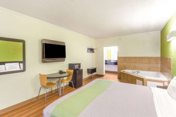 HUNTINGTON INN (Pea Ridge)